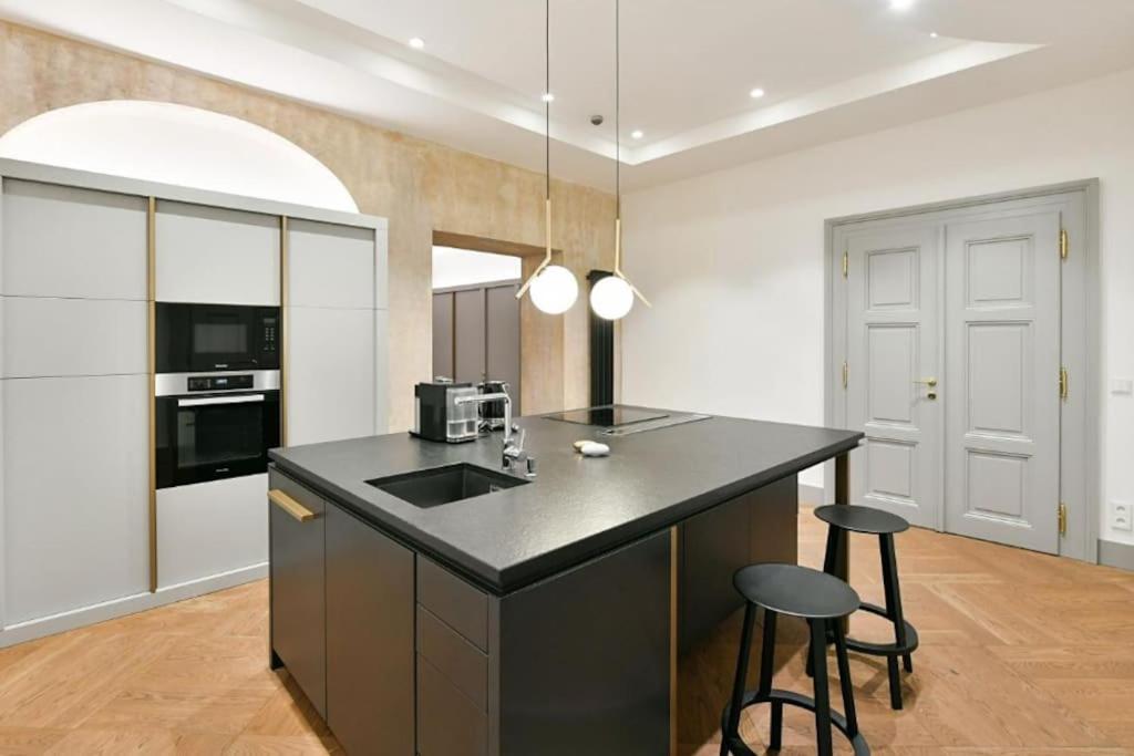 Apartmán Luxury Old Town Apt, Parking