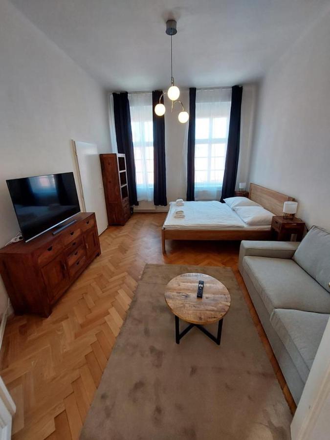 Aparthotel Zelezna - Old Town View Prag