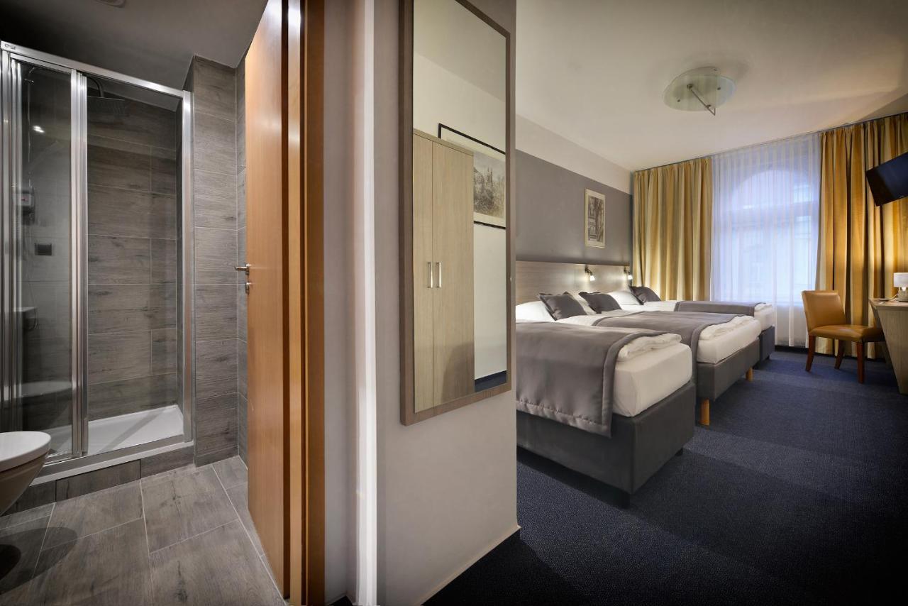 Hotel Season 4*