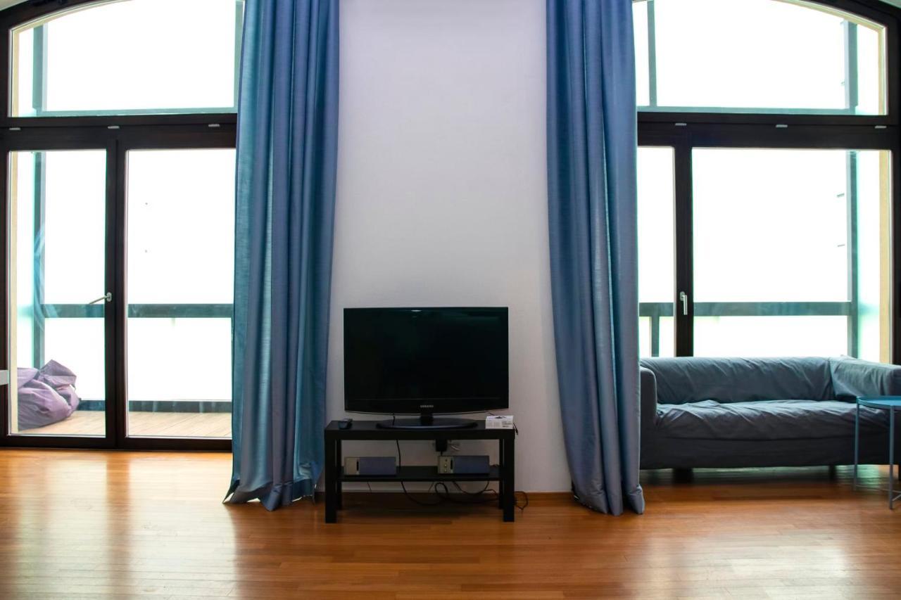 Apartment Modern With Terrace And Air Conditioning *