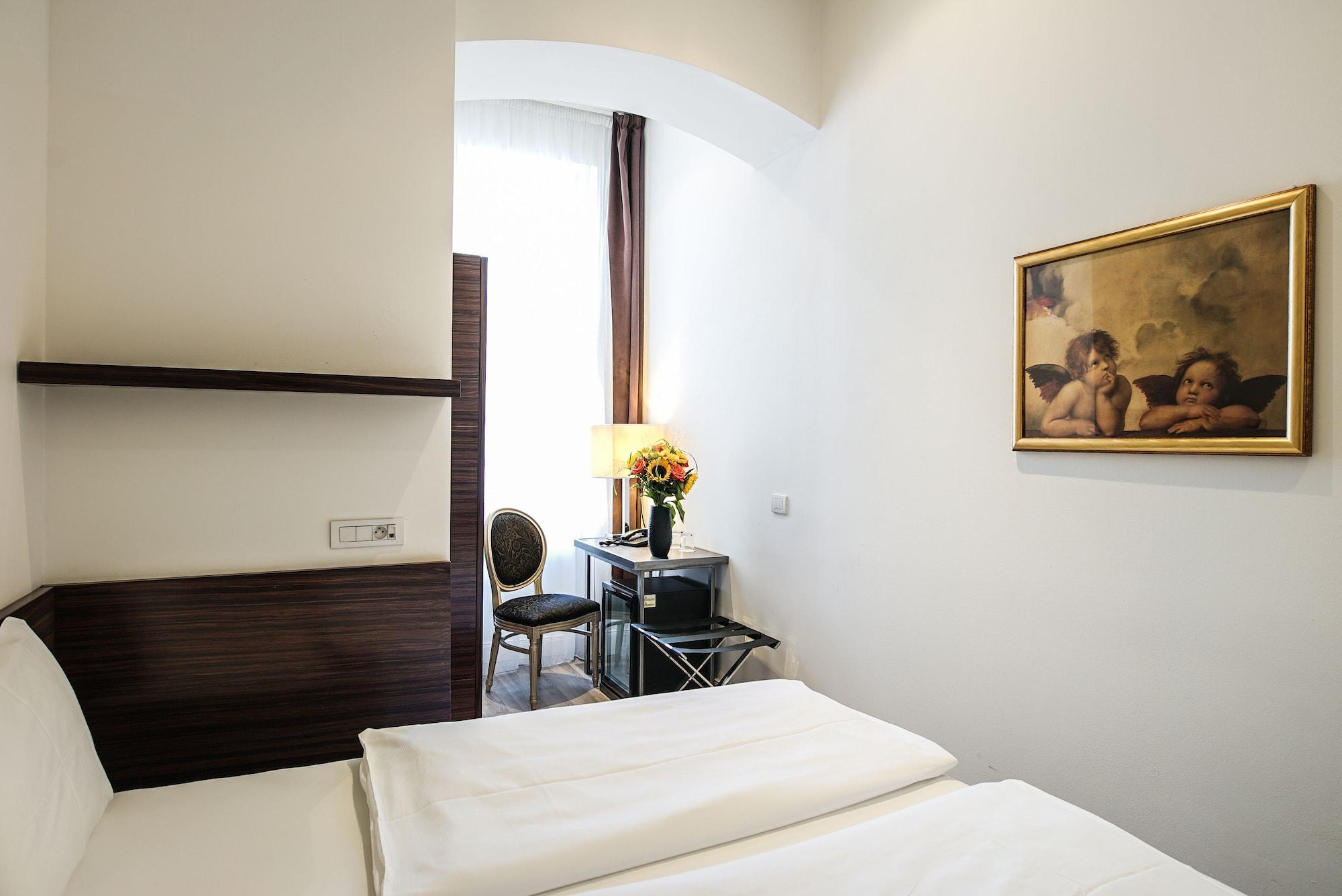 Assenzio Hotell 4*