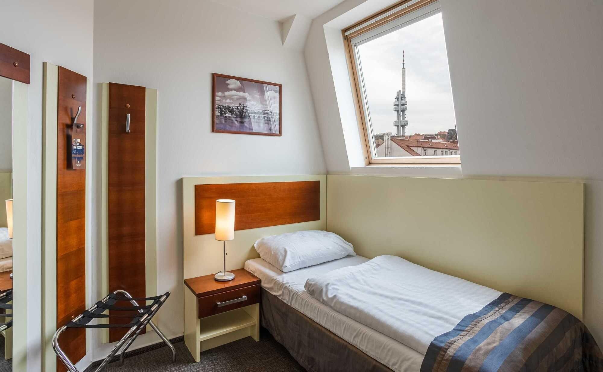 Gloria Hotel 4*