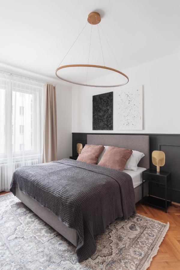 Days - Glamorous W Balcony Near Vltava River * Praha
