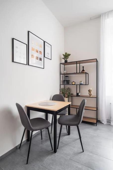 Apartment Helen Homestay Palmovka Prague