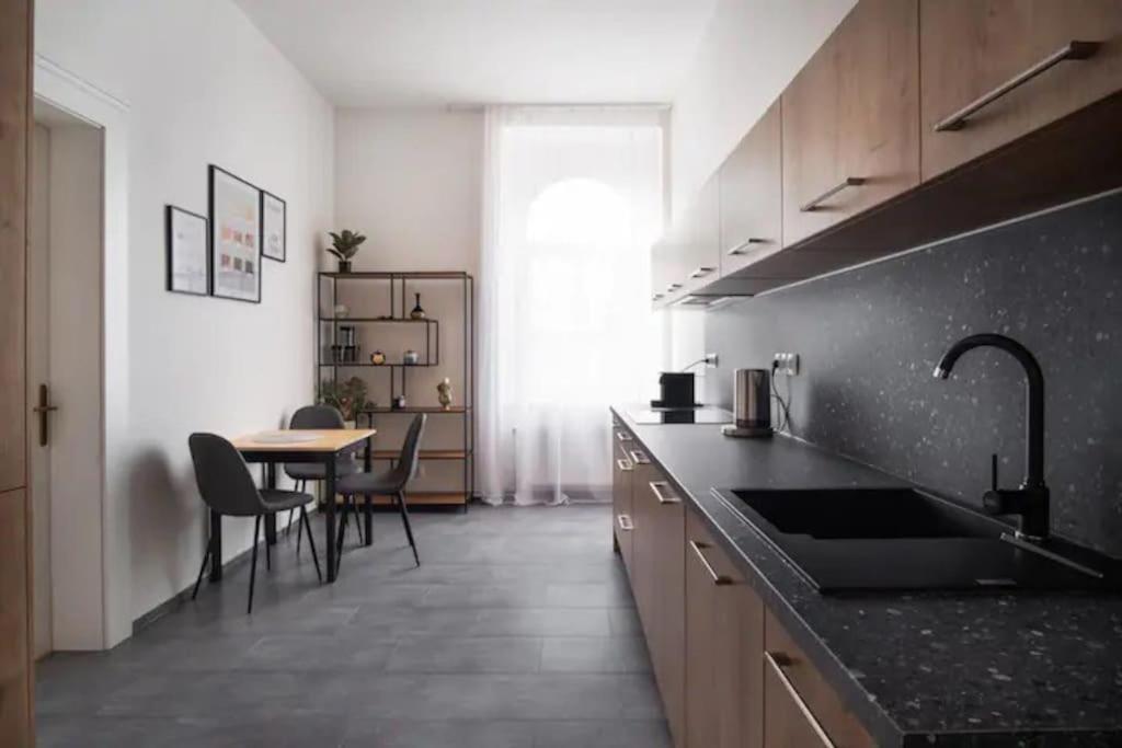 Apartment Helen Homestay Palmovka *