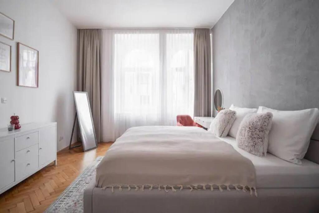 Helen Homestay Palmovka