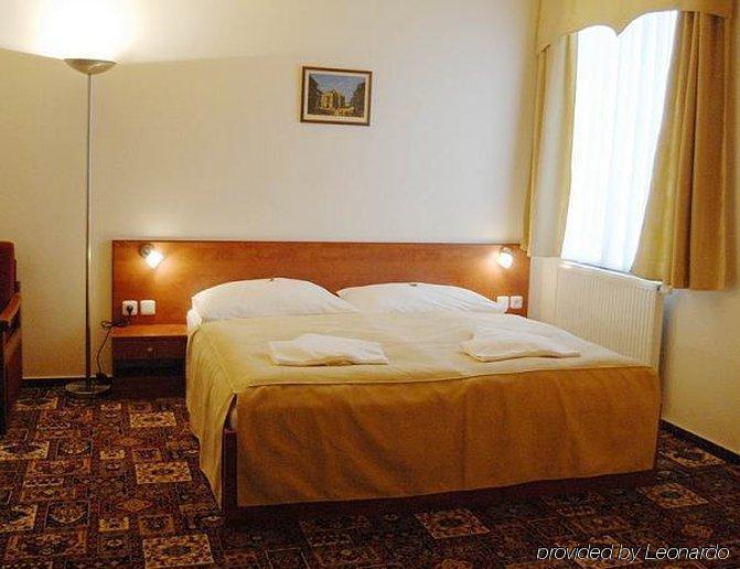 Hotell De Luxe