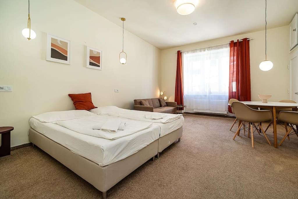 Apartmán Modern, Bright In A Great Location Praha