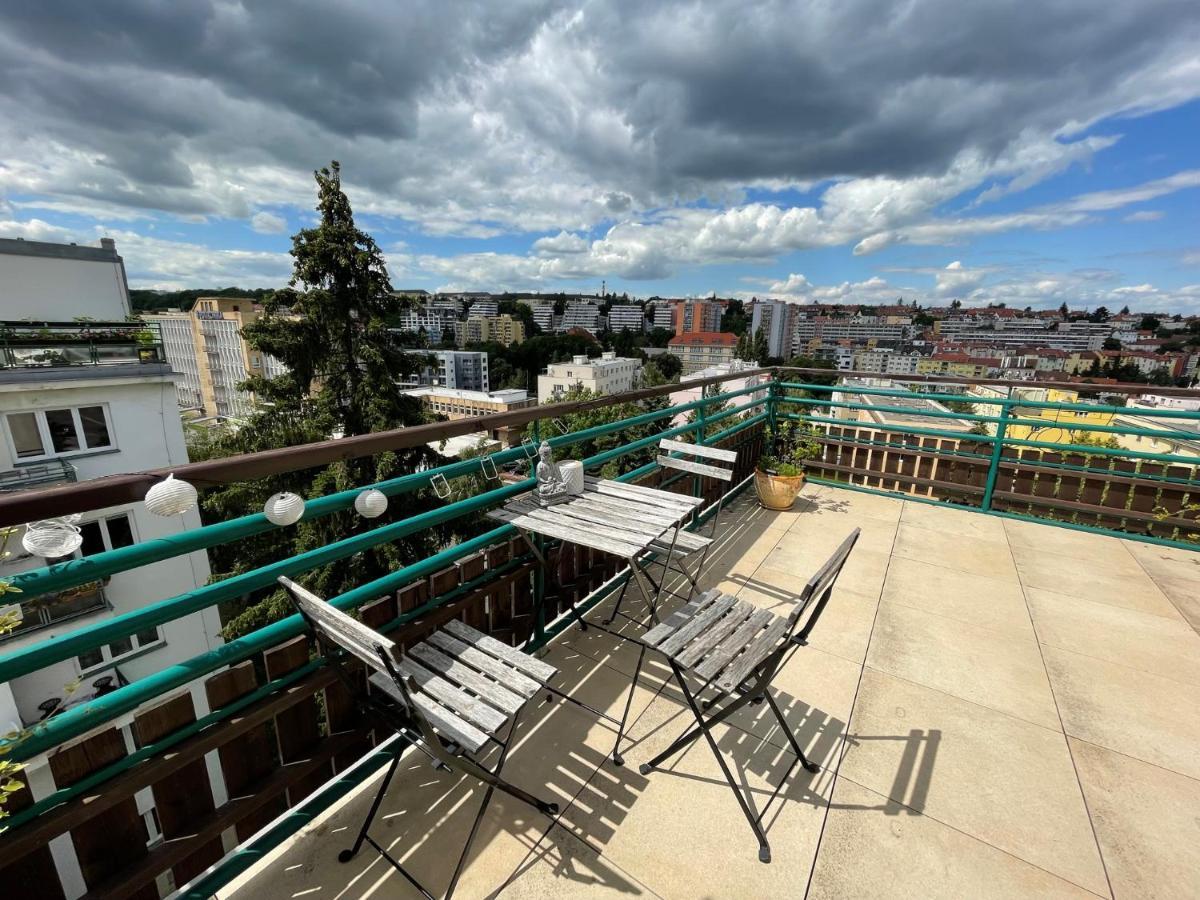 Light Cozy Flat Large Terrace Near Castle