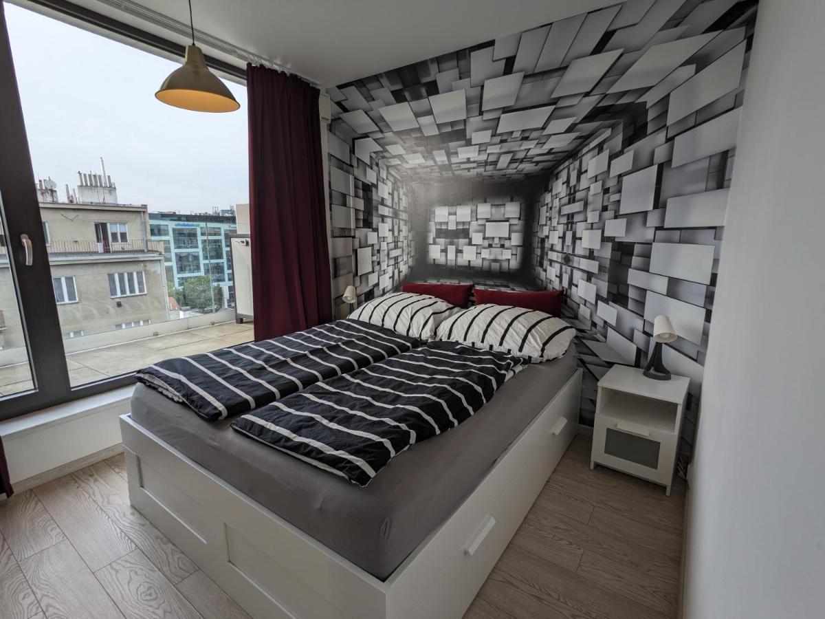 Cozy With Big Terrace In - Karlin Praha