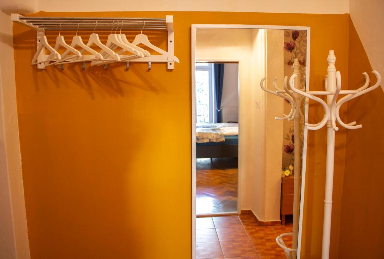 Triple King Size Balcony Prag