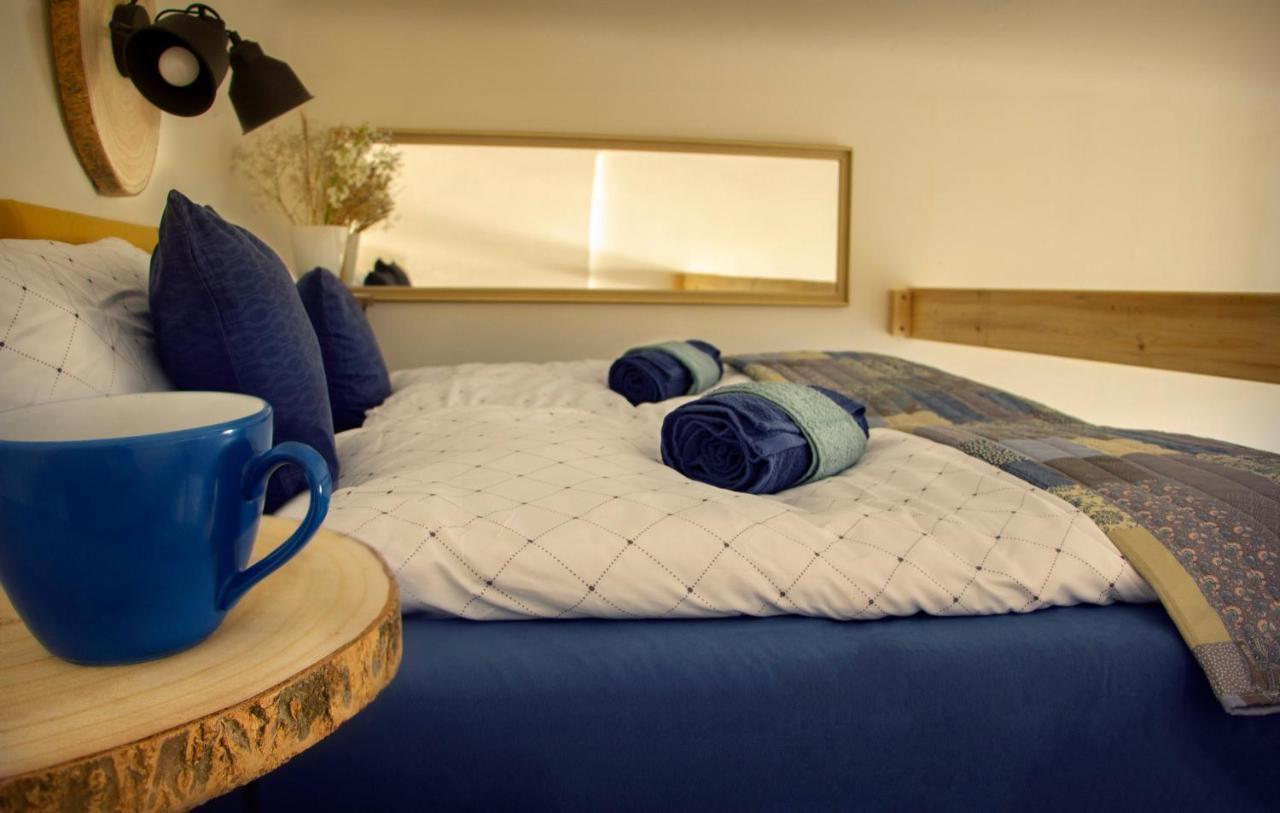 Triple King Size Balcony Apartment Prag