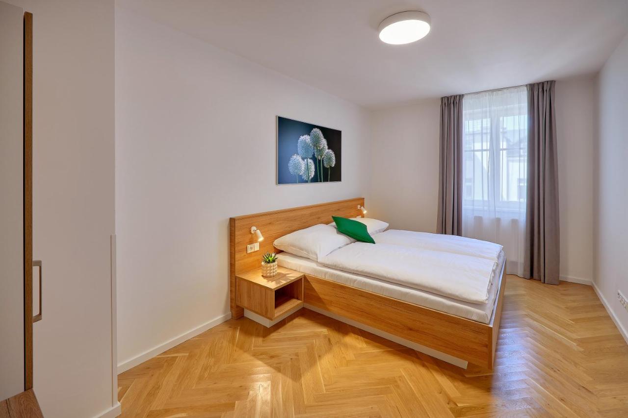 Lägenhetshotell Downtown Rubesova 4*