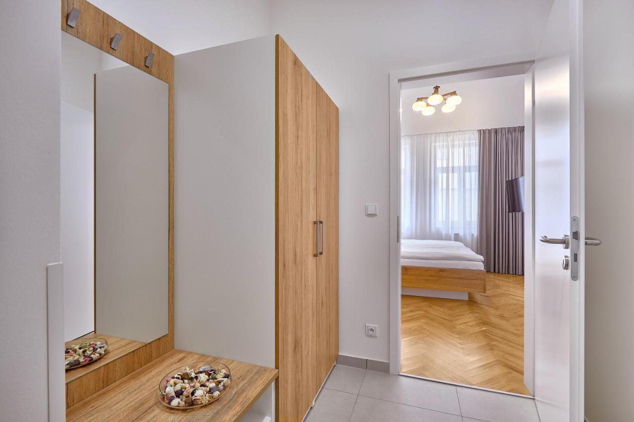 Lägenhetshotell Downtown Rubesova 4*