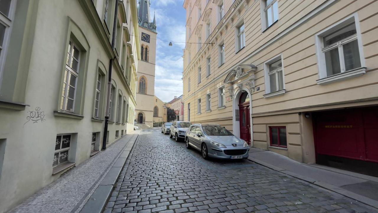 Center Of 369 Apartmán