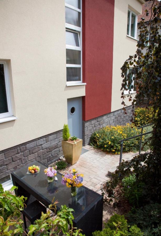2+kk, 50 M2 V Klidne Lokalite. 10 Min Od Centra Prahy. * Prag