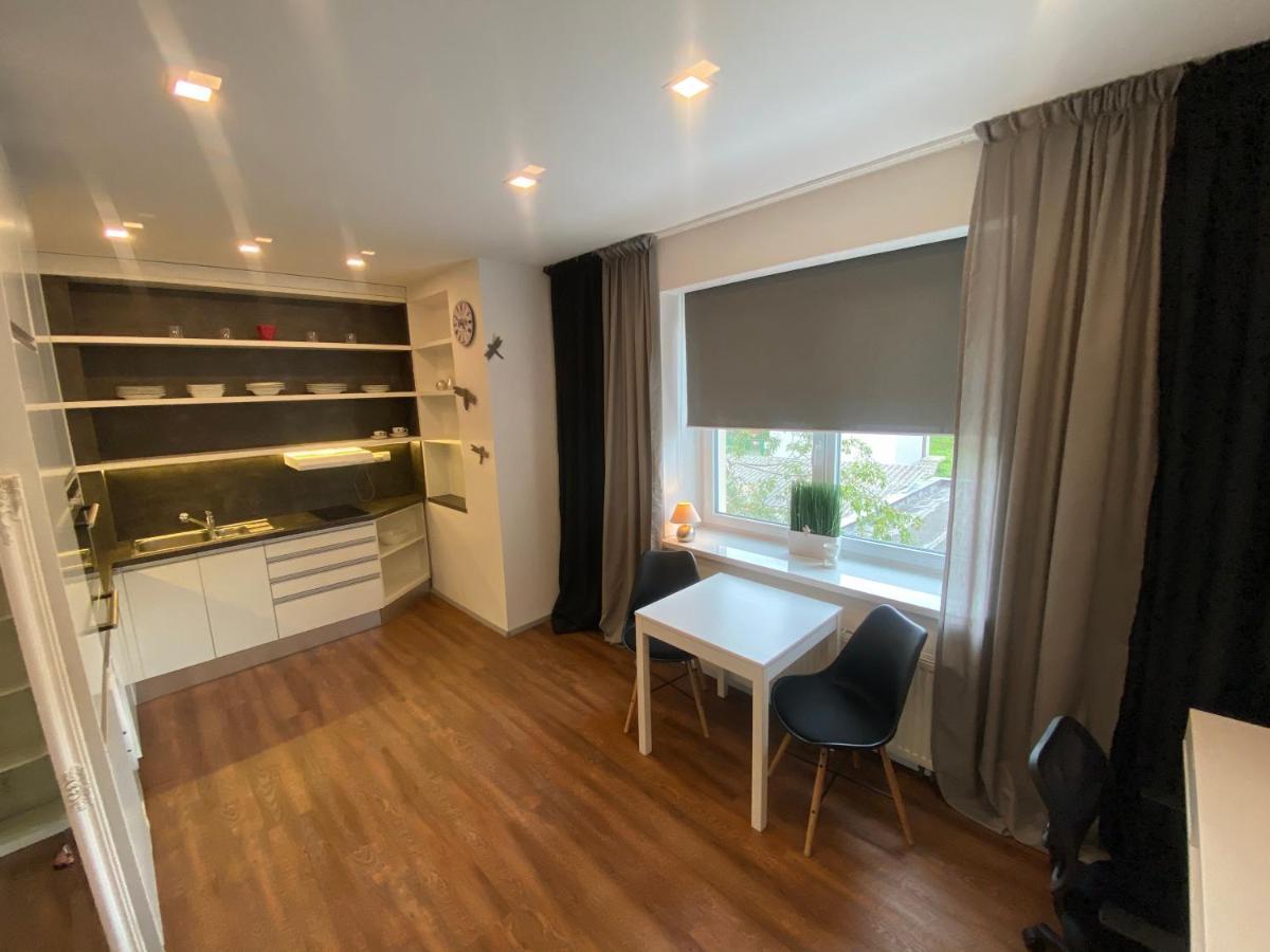 2+kk, 50 M2 V Klidne Lokalite. 10 Min Od Centra Prahy. * Prag