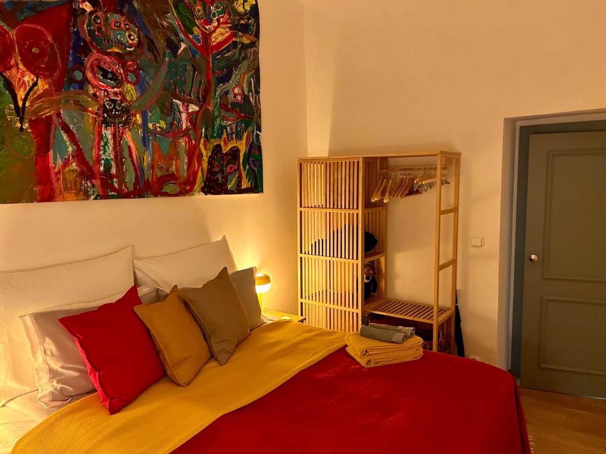 Balcony & King Size Bed Lejlighed *