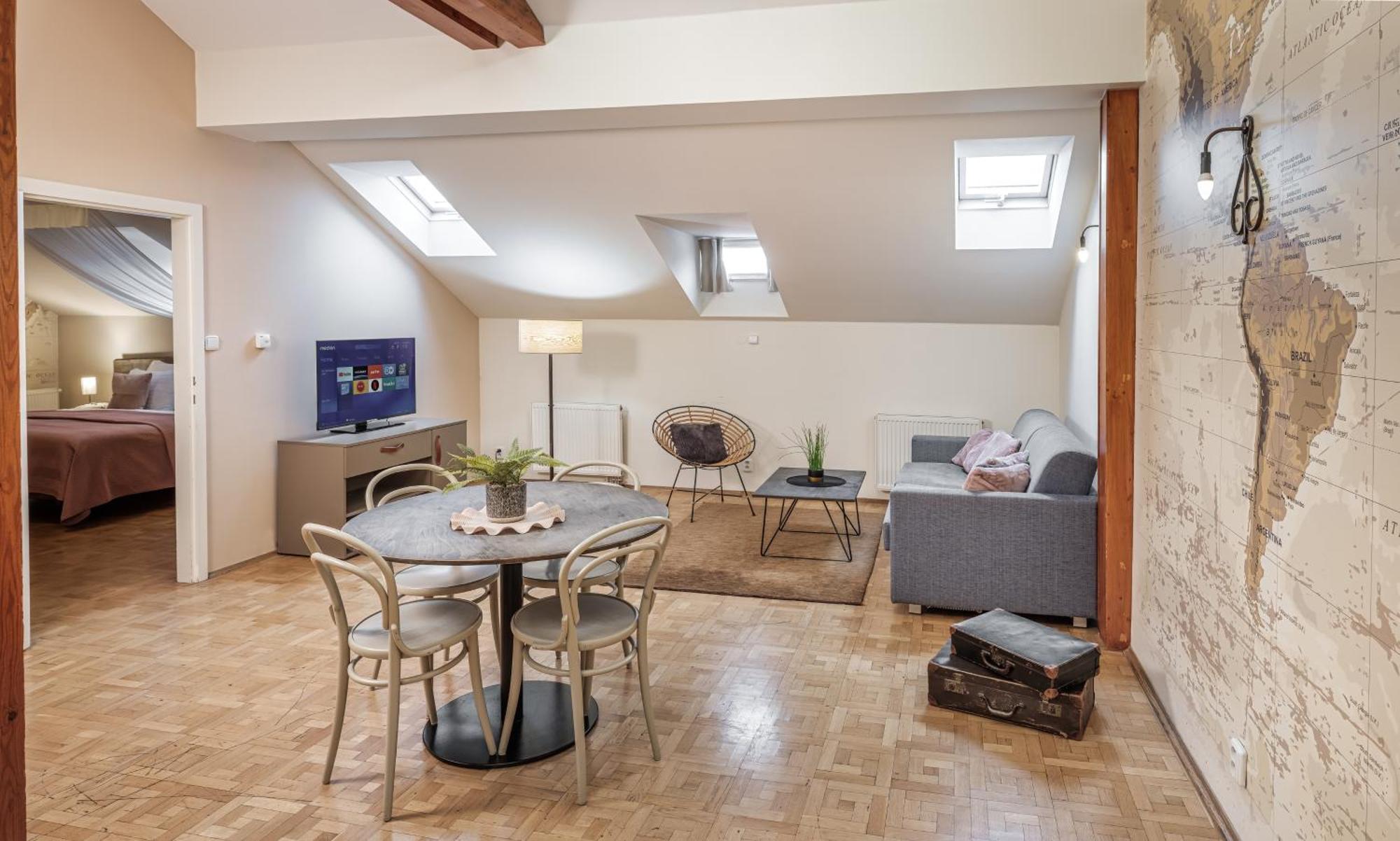 6 Continents By Adrez Apartment Prag