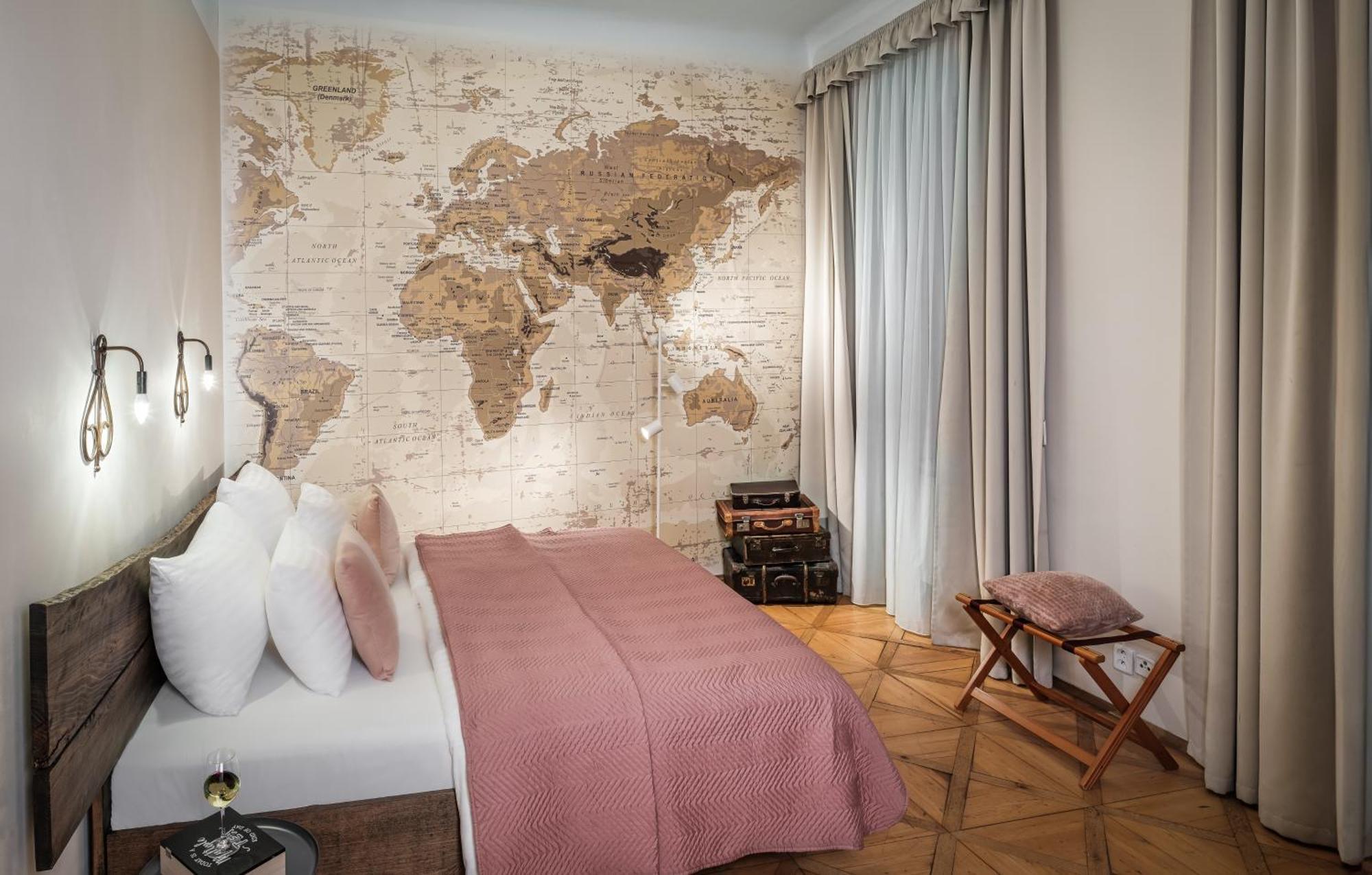 6 Continents By Adrez Apartment