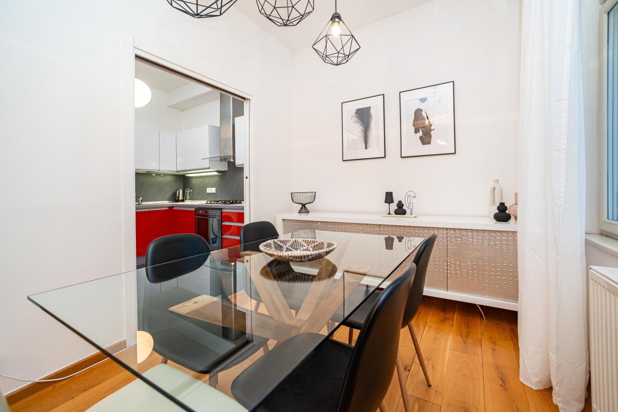 Large And Stylish In Apartmán *