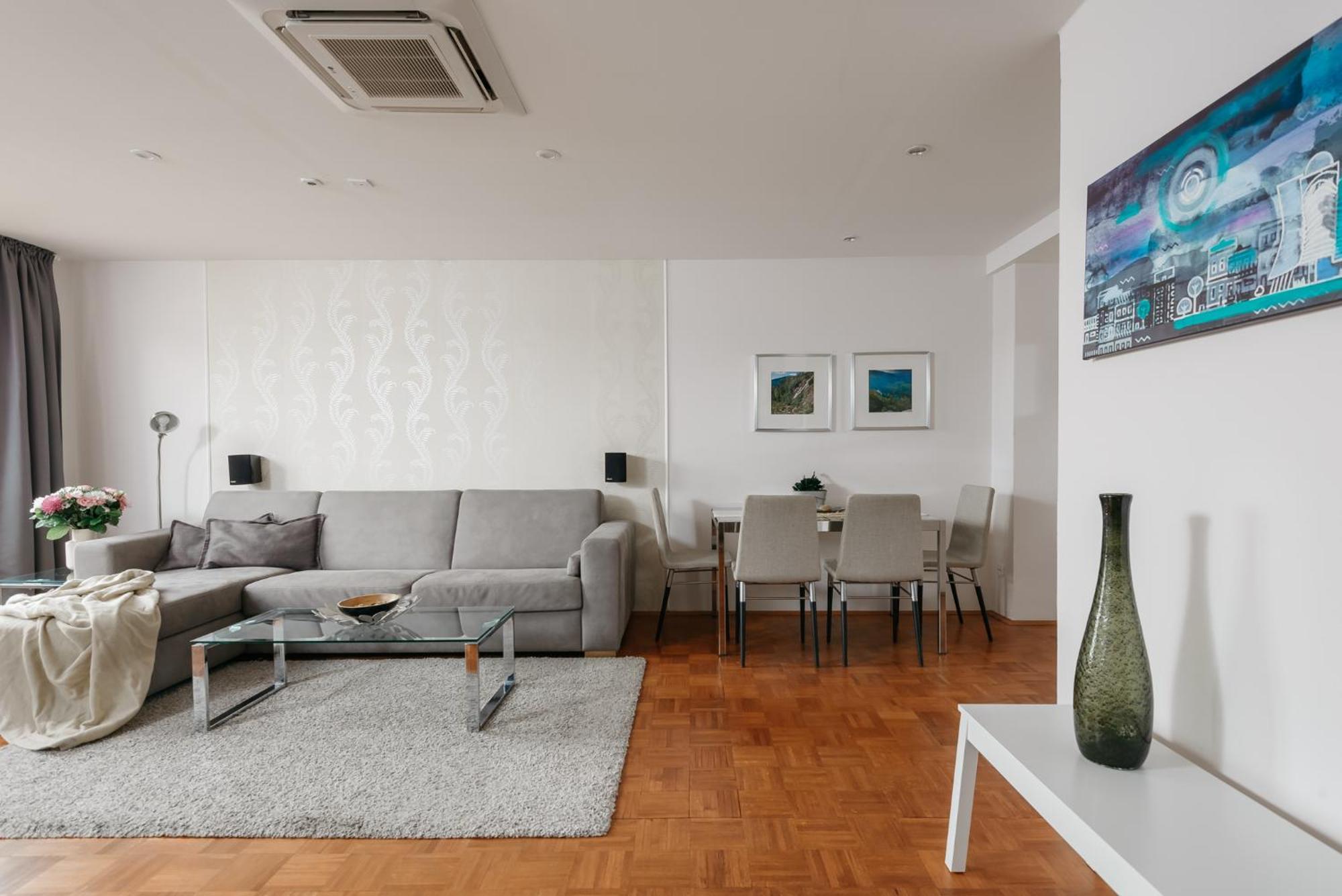 Lejlighed Roy 2 Bdr With Castle View, Parking & Ac *
