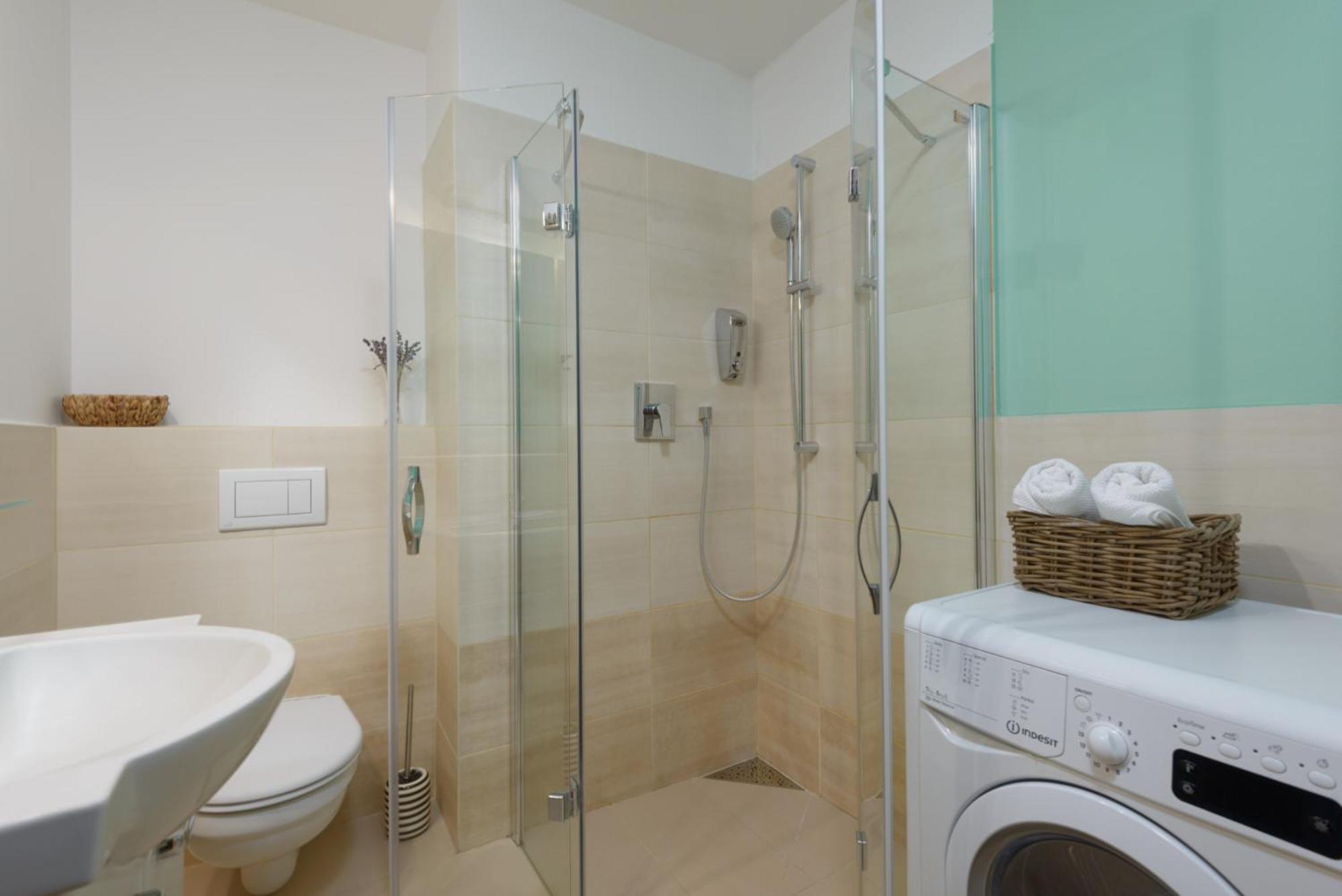 Lejlighed Roy 2 Bdr With Castle View, Parking & Ac