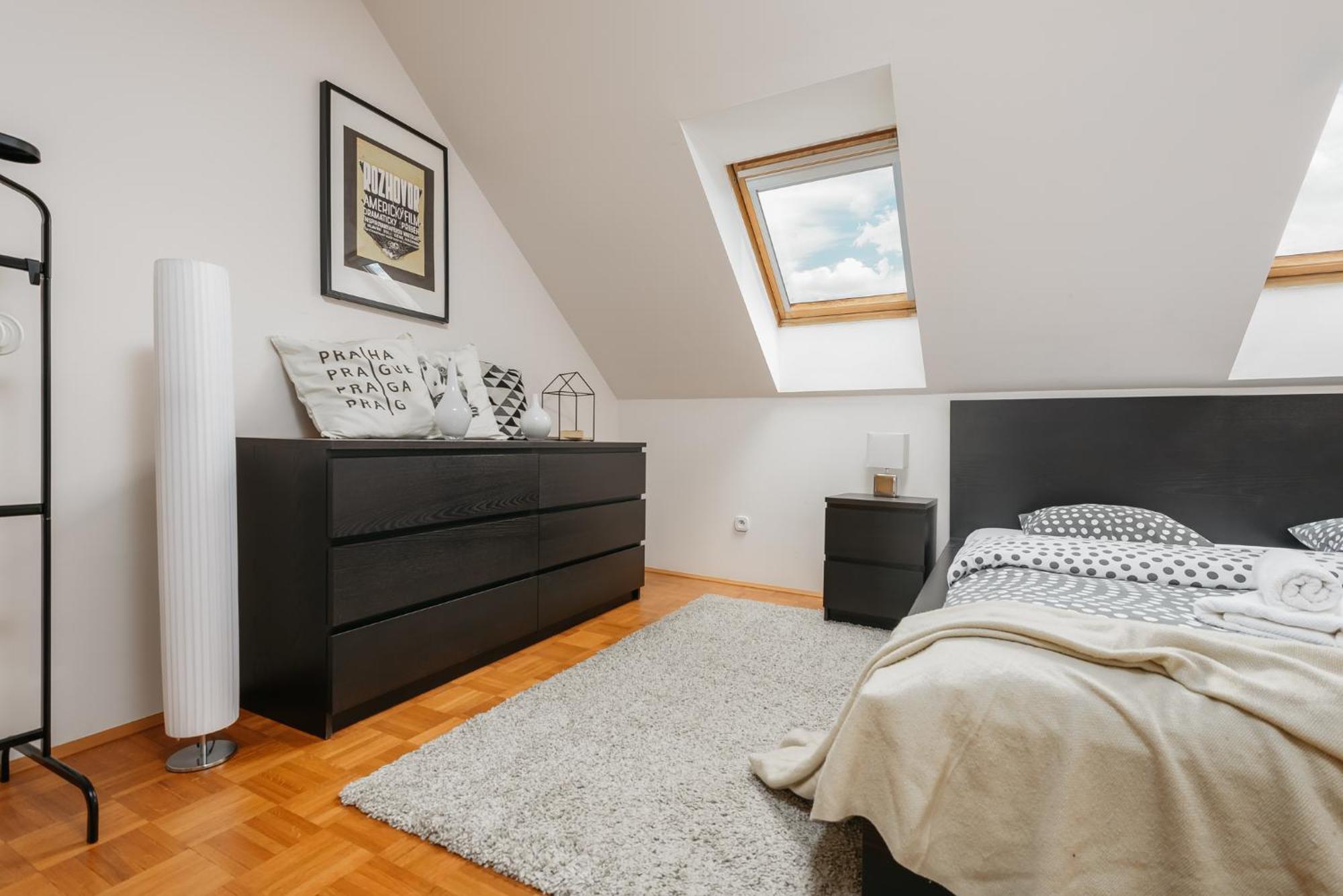 Lejlighed Roy 2 Bdr With Castle View, Parking & Ac *