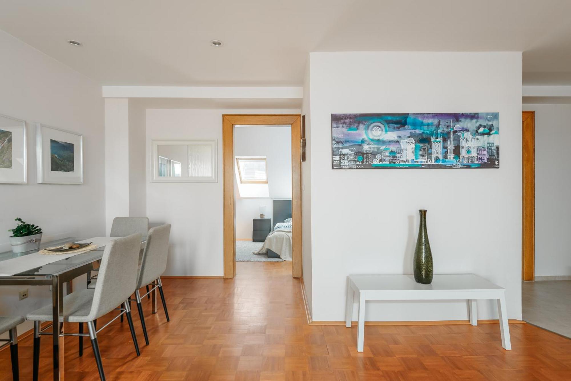 Roy 2 Bdr With Castle View, Parking & Ac Lejlighed *