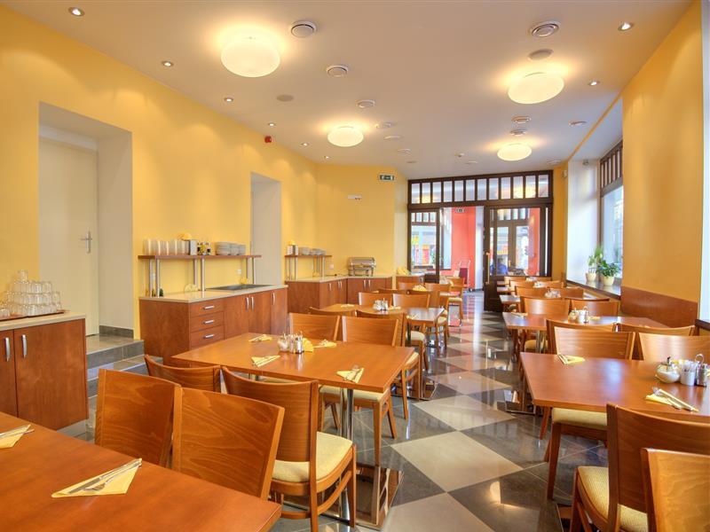 Hotel Gloria 4*