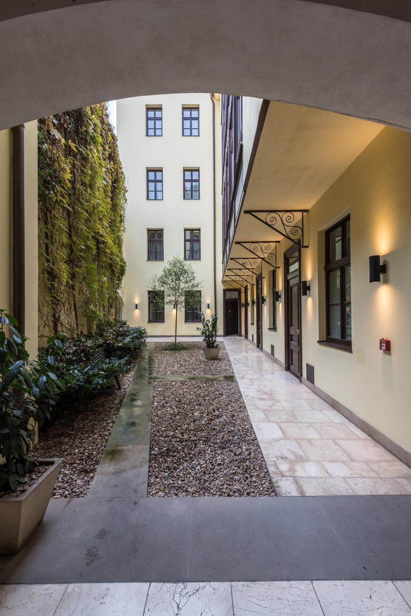 Lägenhet Upscale In Prime Location Near Sights Prag