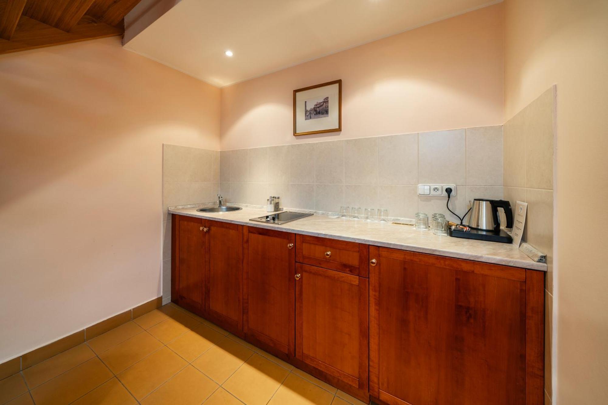 Raffaello Hotel 4*