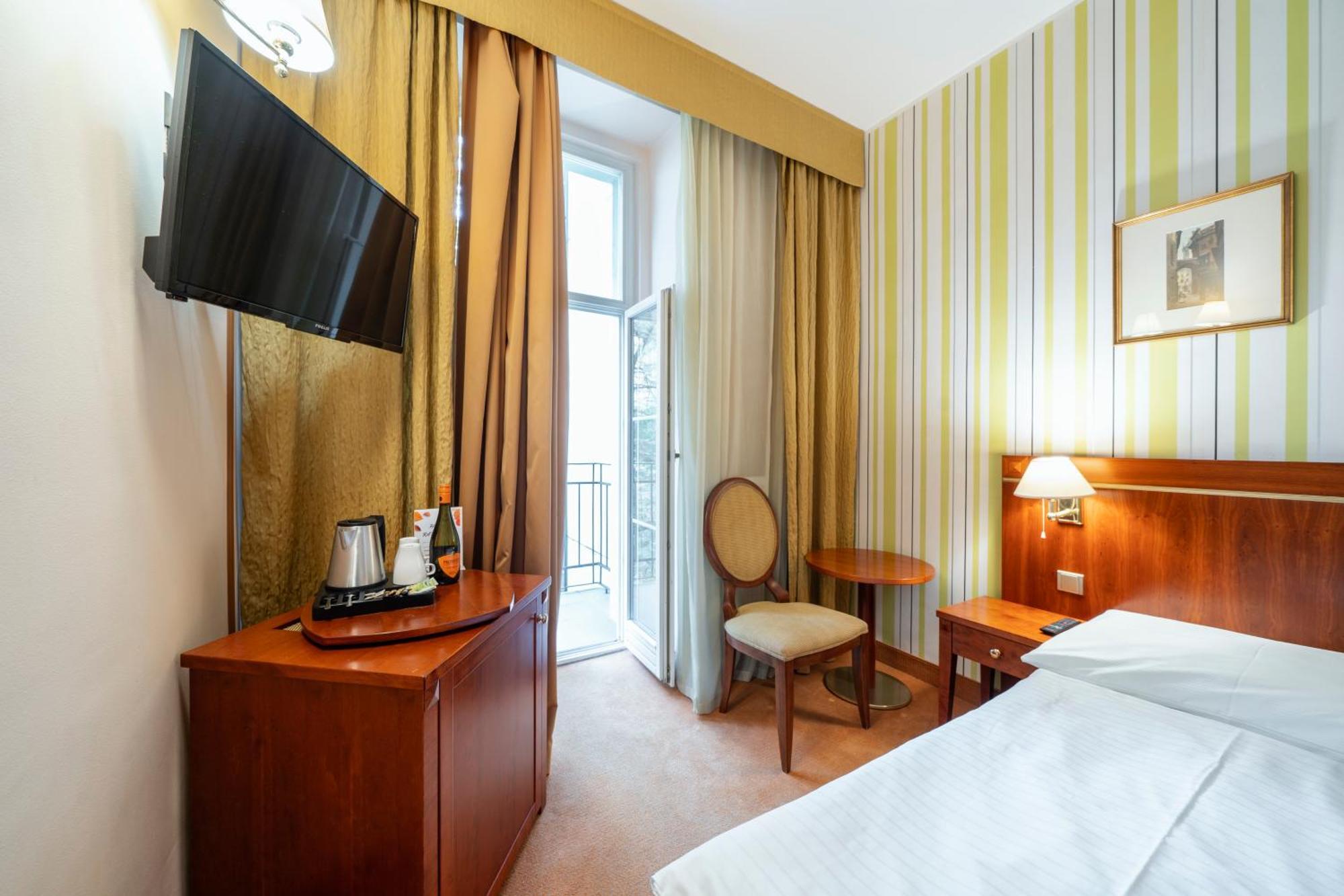 Raffaello Hotel 4*