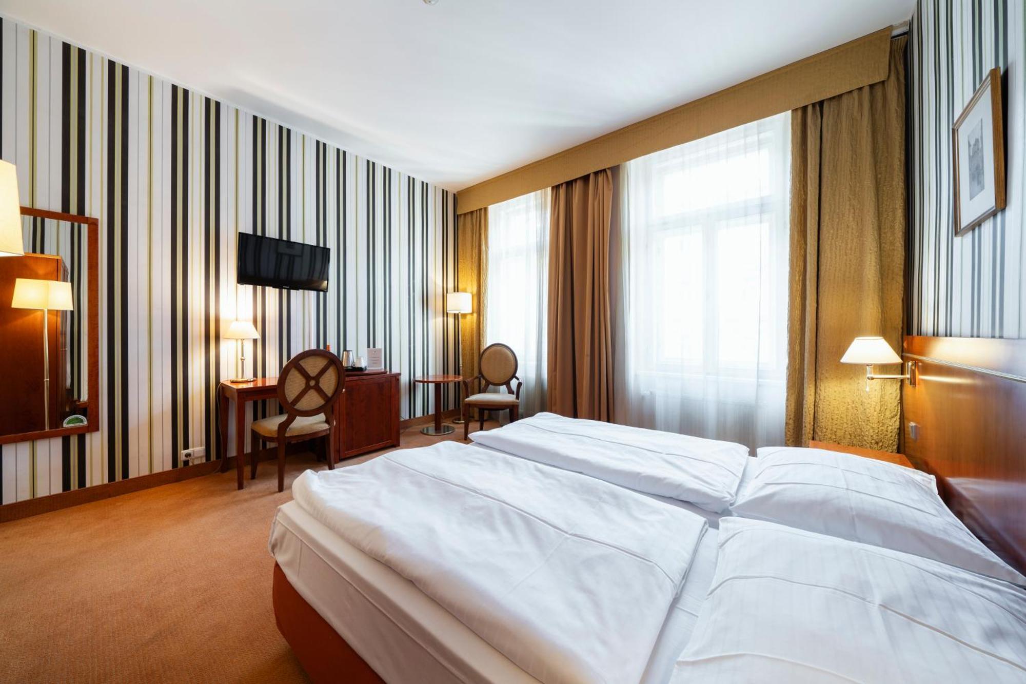 Raffaello Hotel