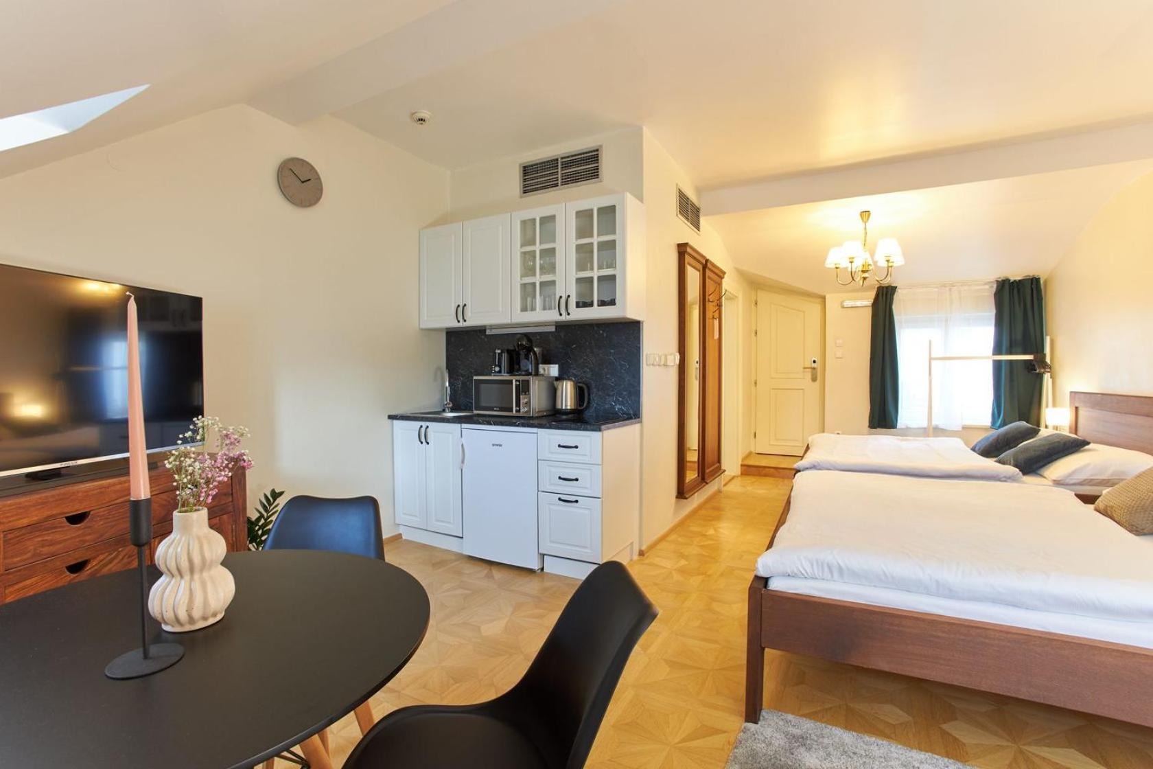 Apartment River View By Charles bridge *