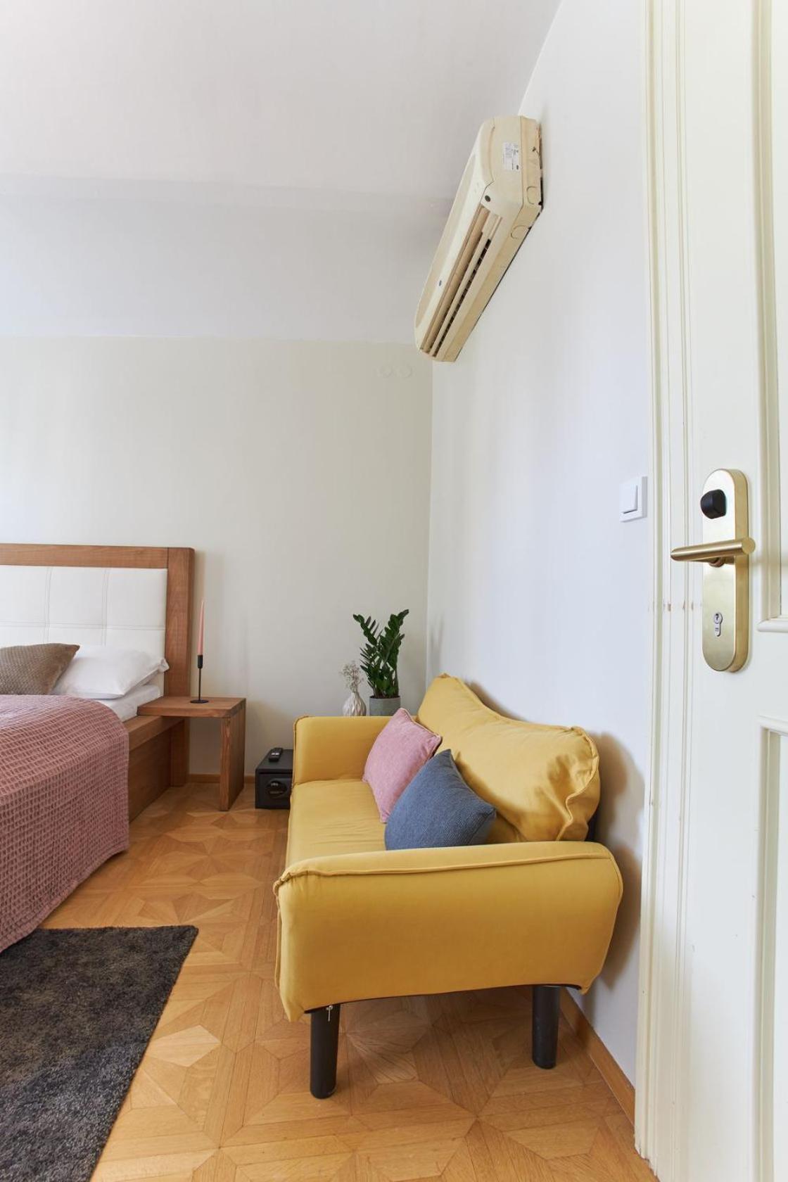 River View By Charles bridge Apartment Prag