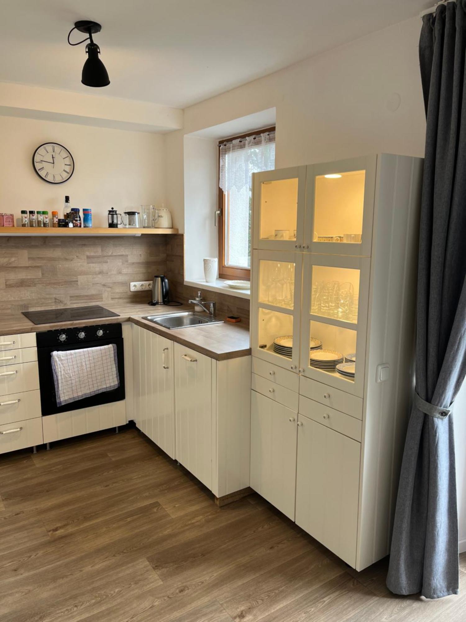 Sarka Apartment *