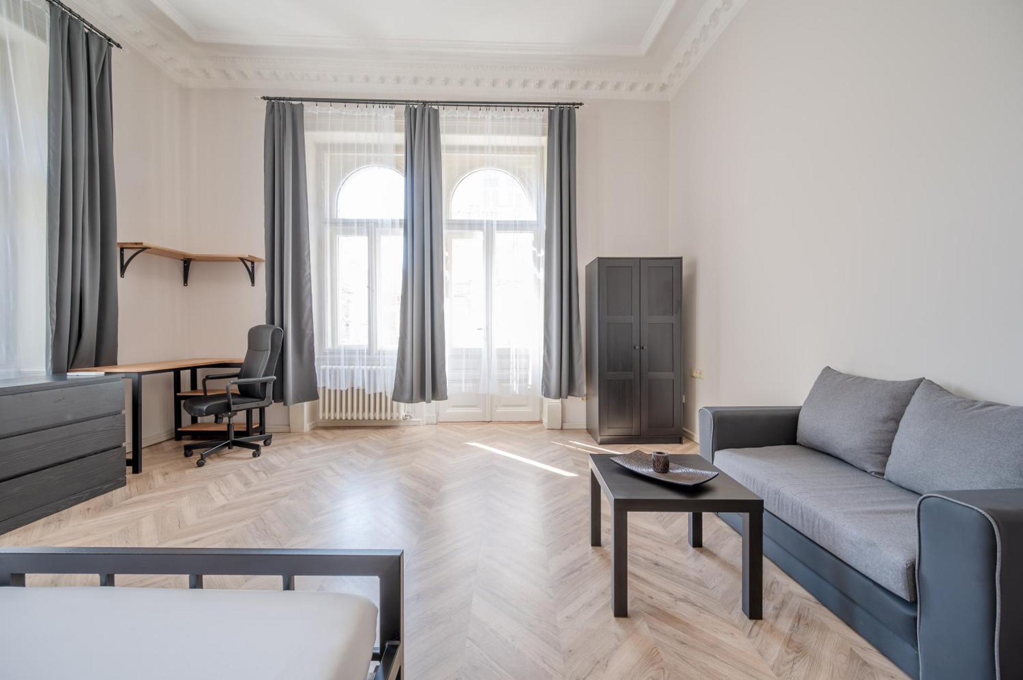 Apartment Palace Petrarca Prague