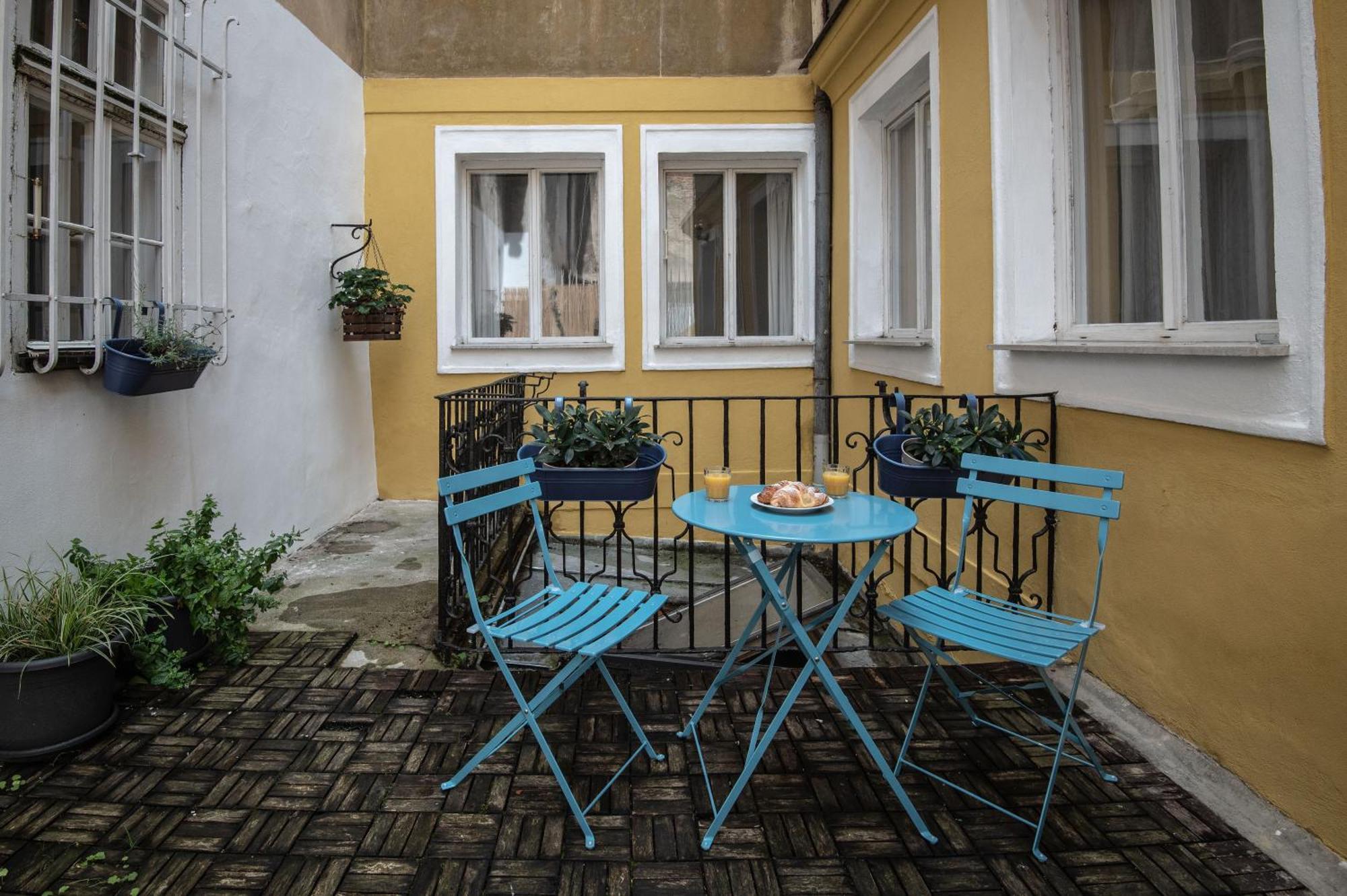 Charles Bridge Hostel&apartments * Prag