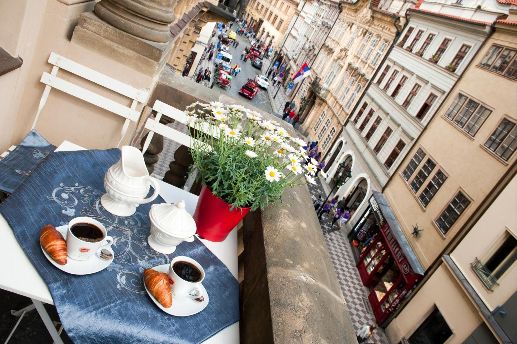 Malostranska 4*