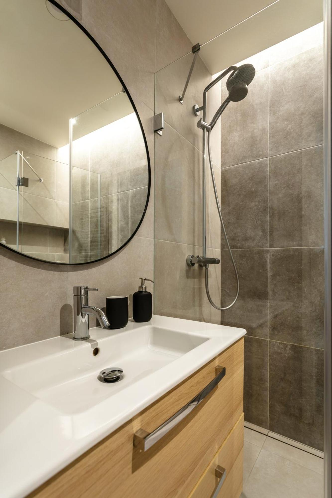 Lägenhet Luxury Kmochova Prag