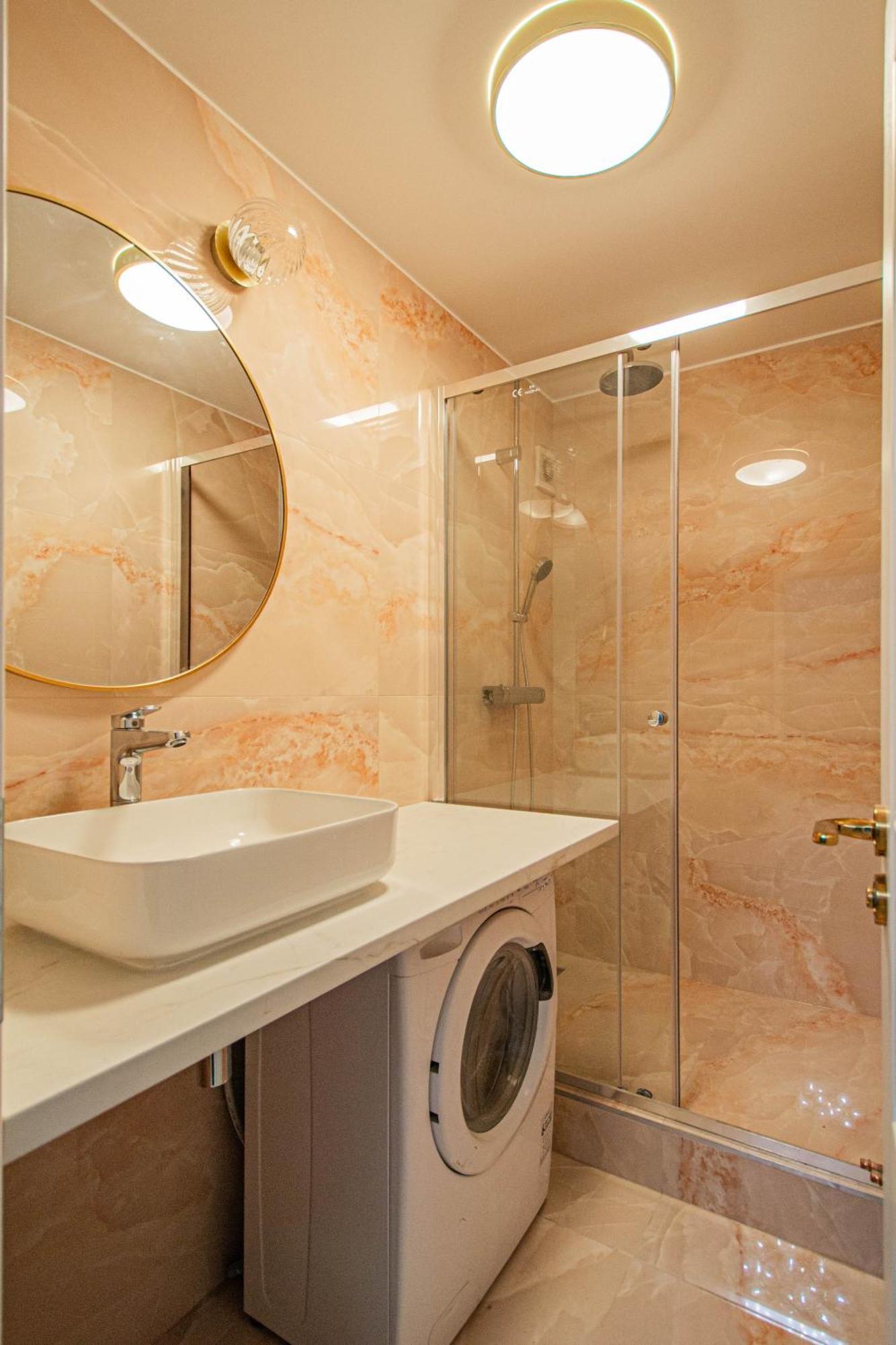 4bdr Old Town Flat By Church Of St Anne Prag