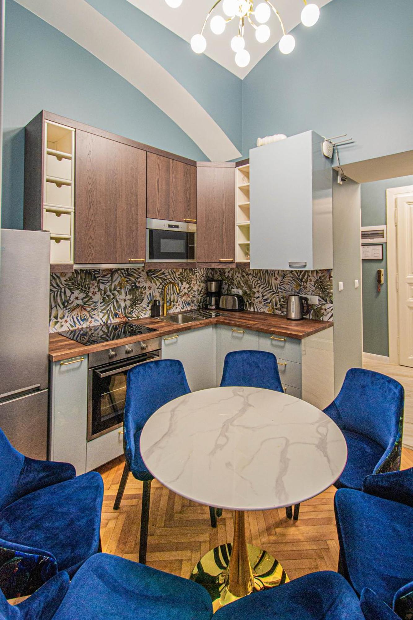 Lejlighed 4bdr Old Town Flat By Church Of St Anne Prag