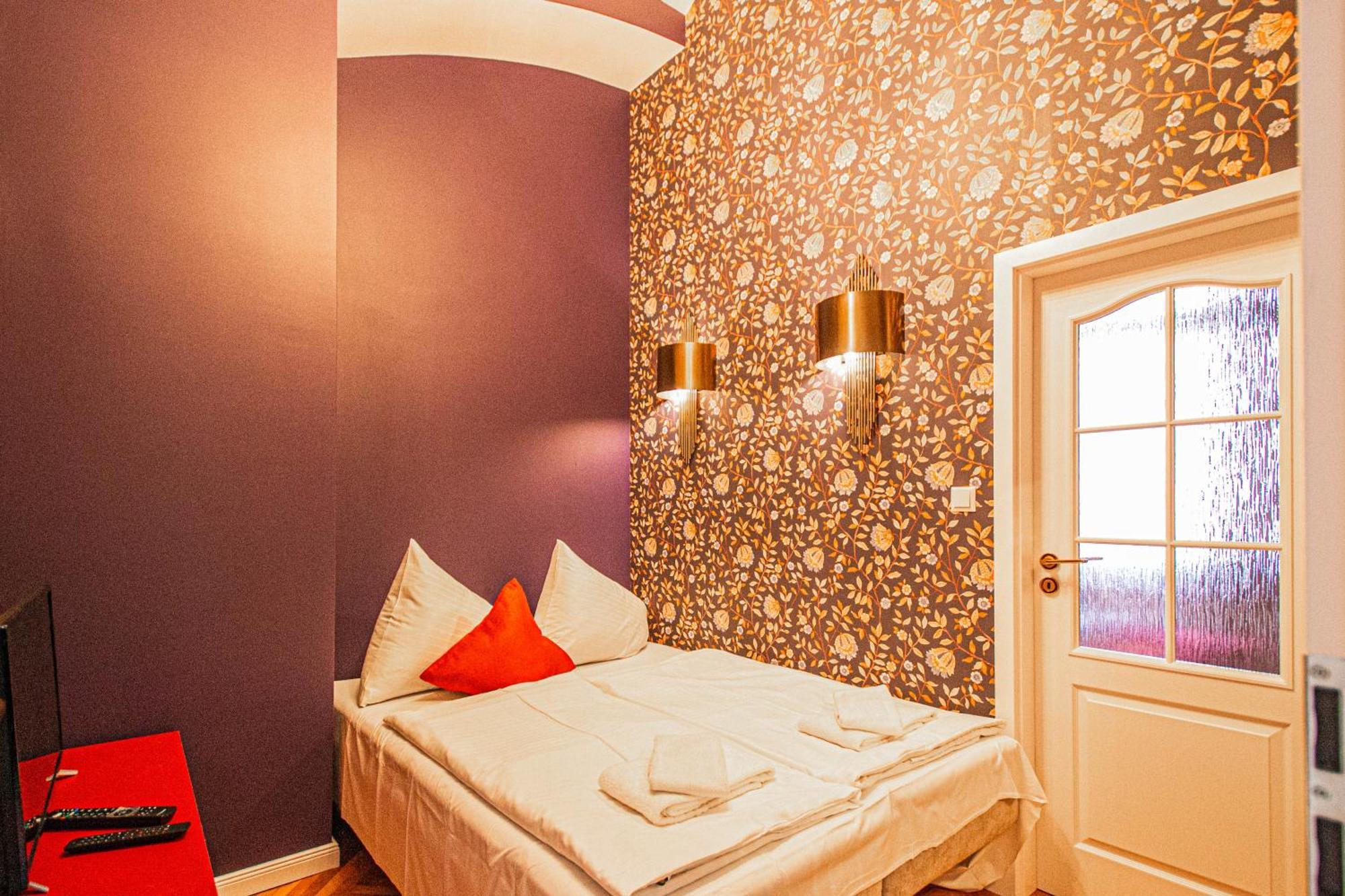 4bdr Old Town Flat By Church Of St Anne Prag