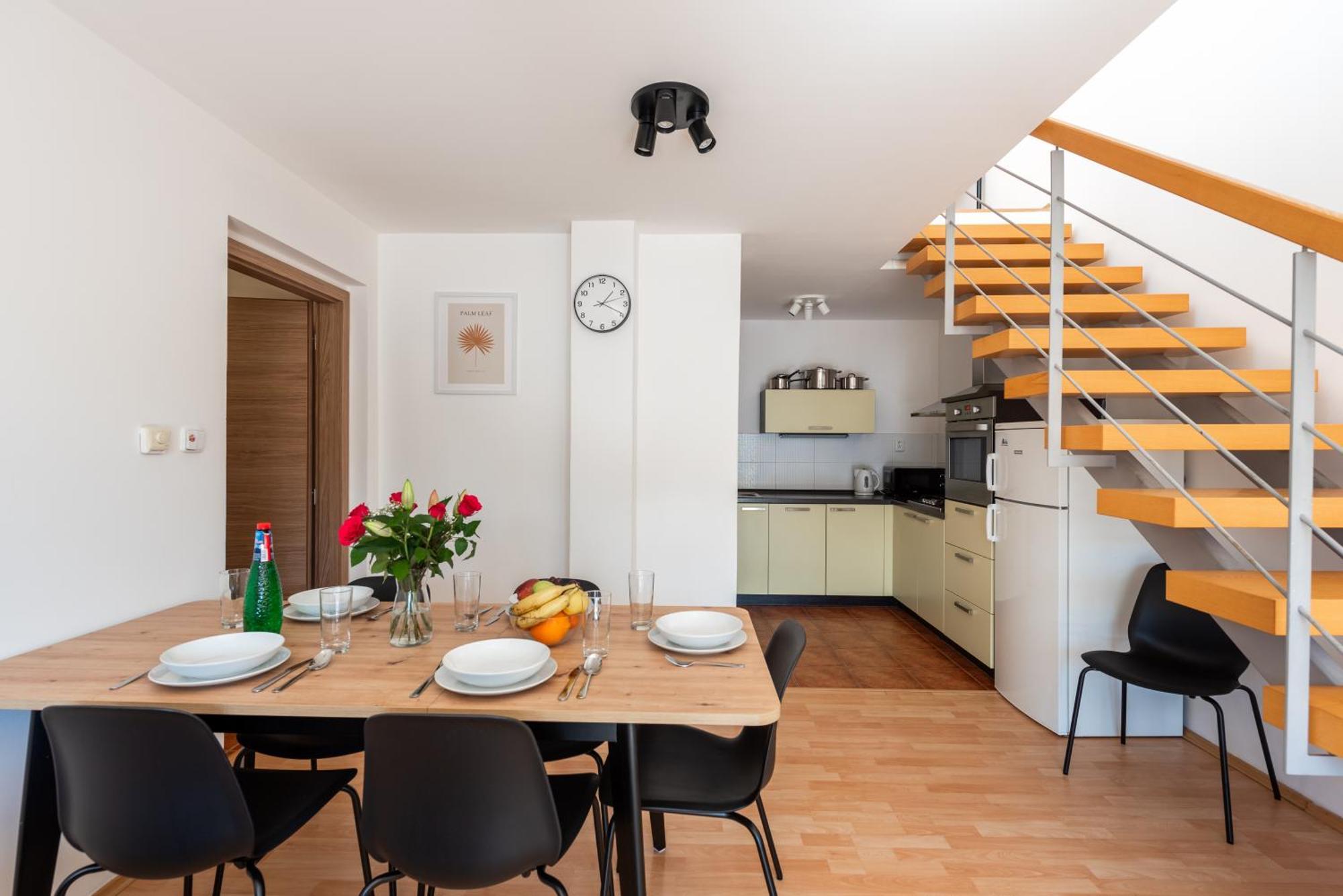 2-level With Large Balcony Apartment