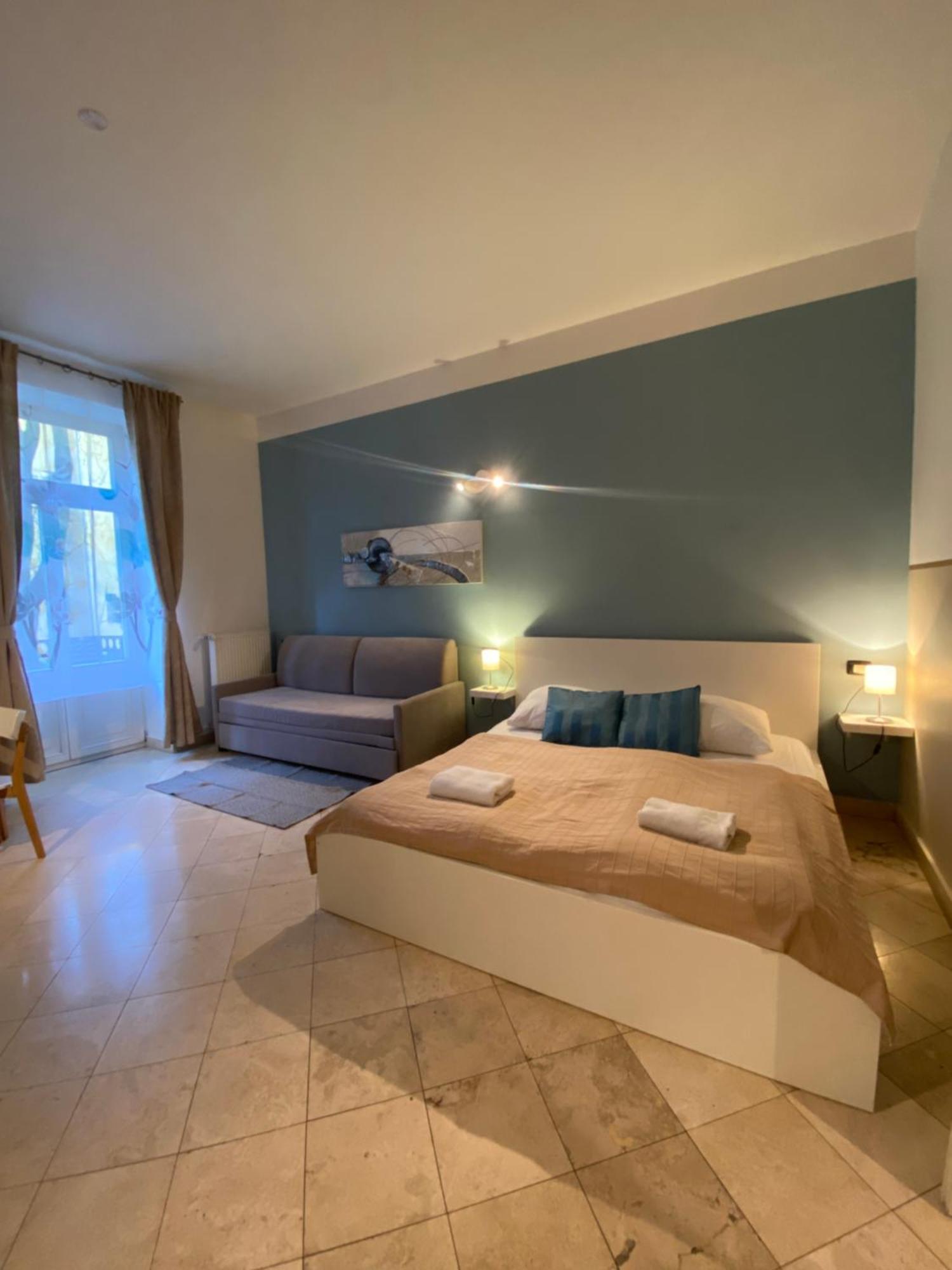 Legerova 33 Aparthotel Prague