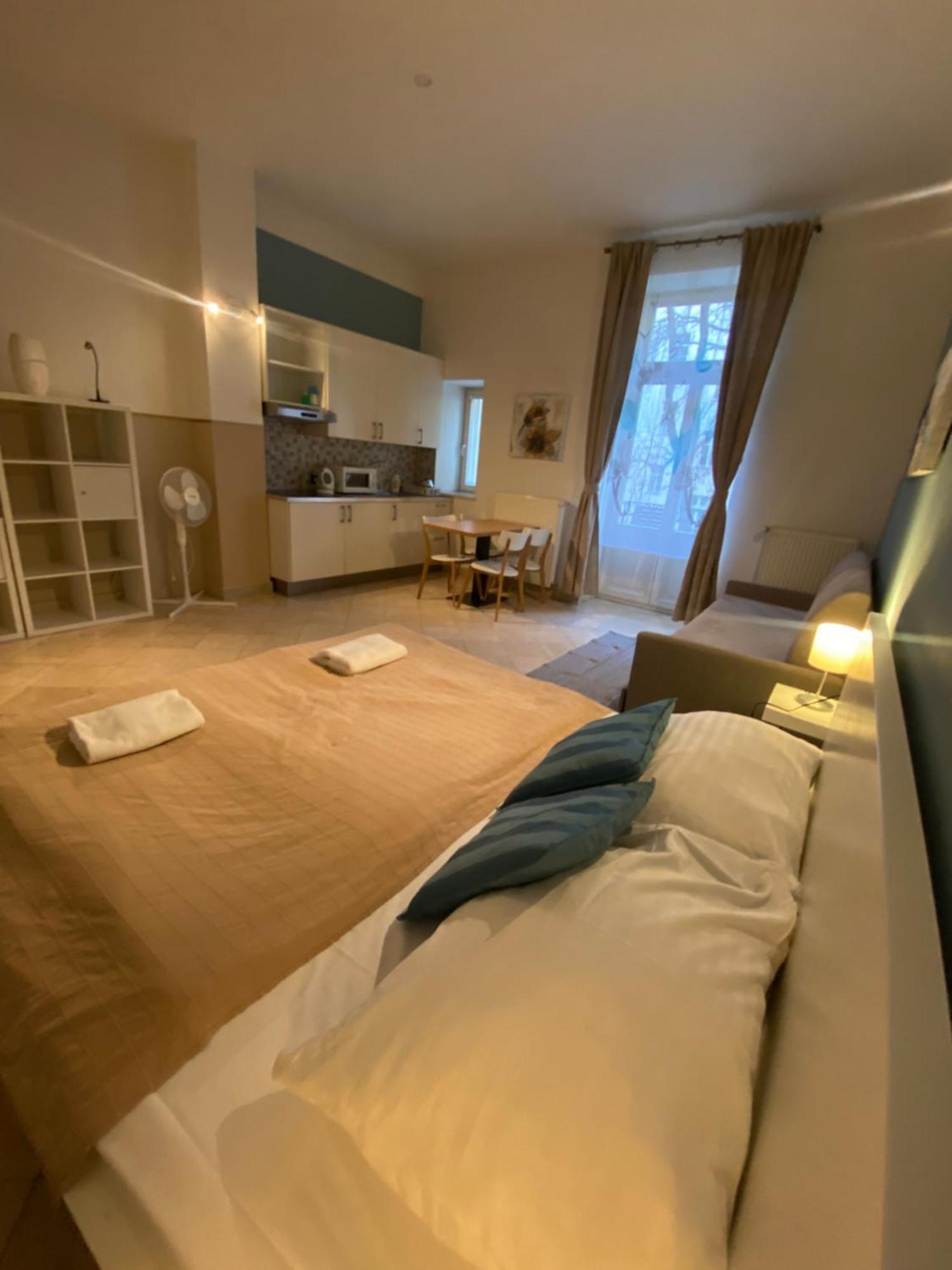 Legerova 33 Prague