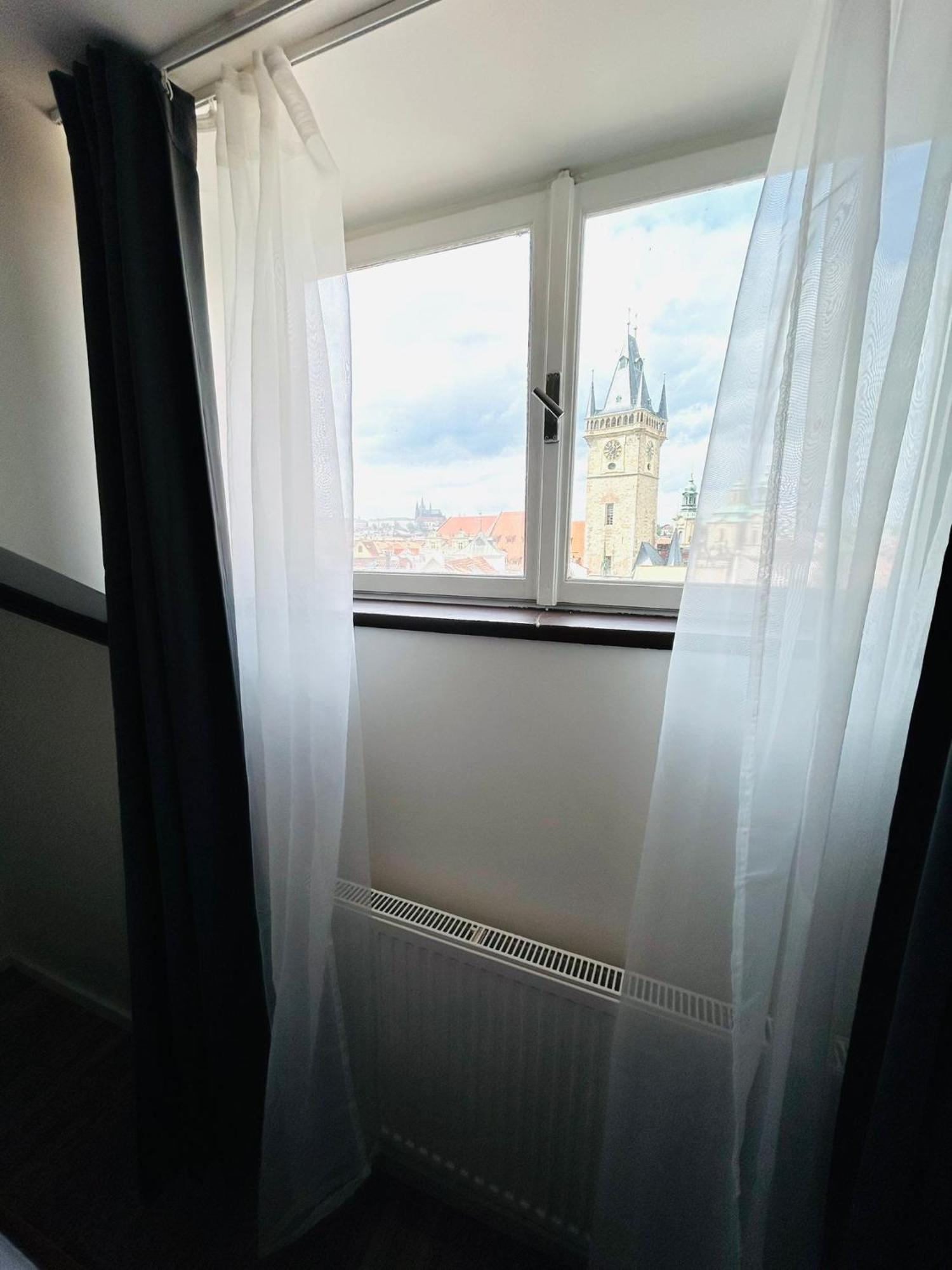Aparthotel Zelezna - Old Town View