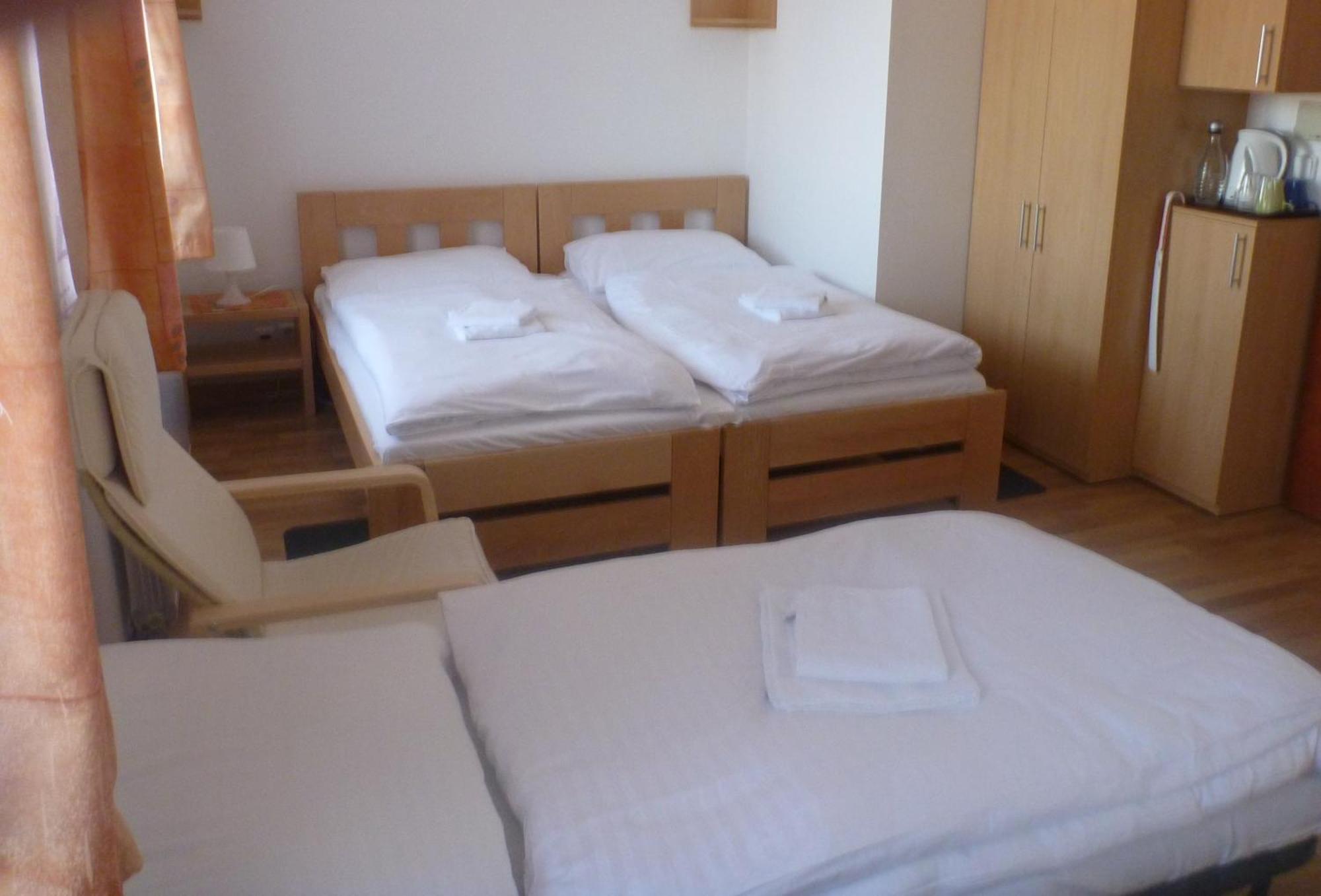 Garni Rambousek Prag