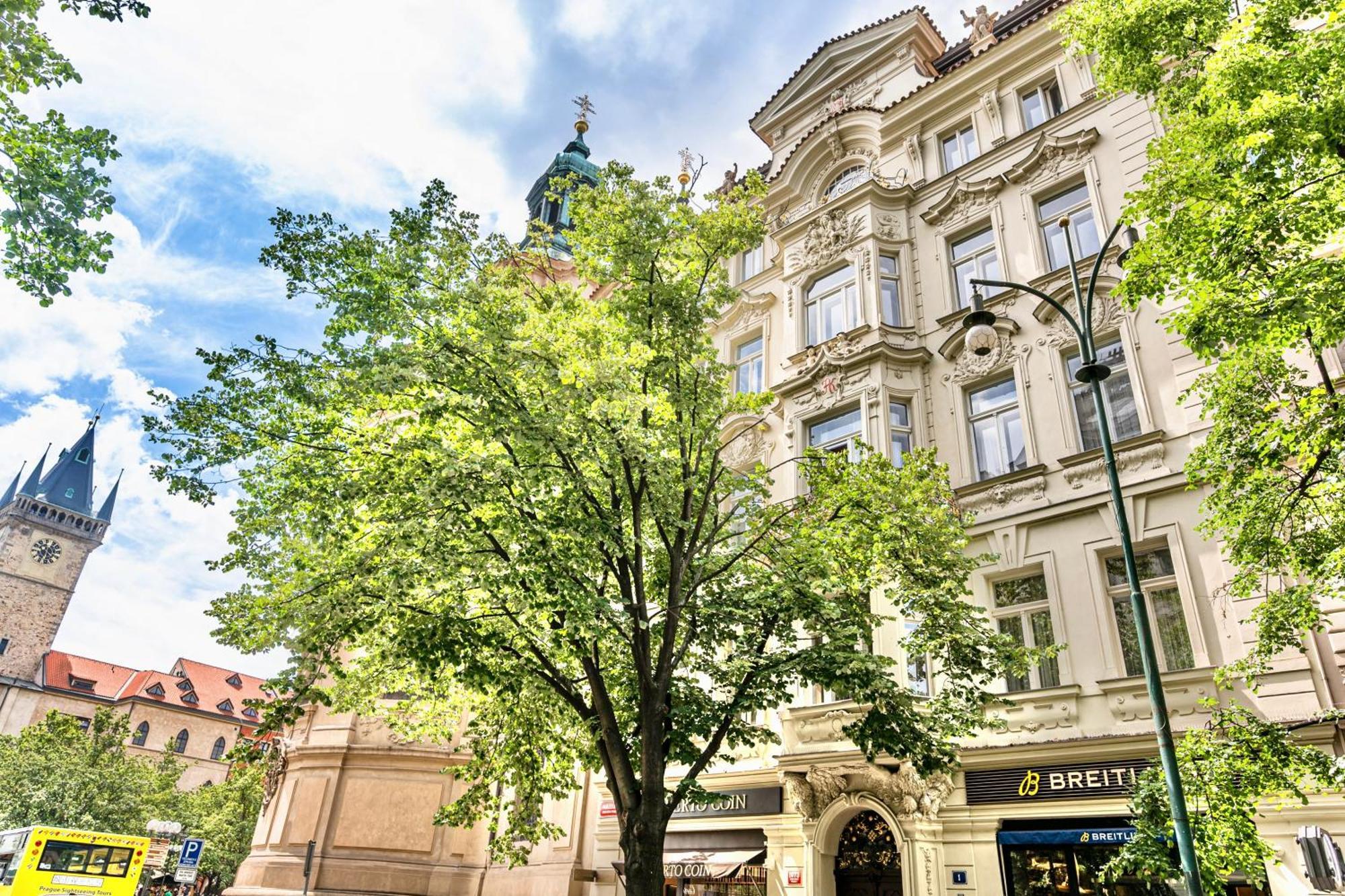 Apartment The Old Town Square & Parizska *